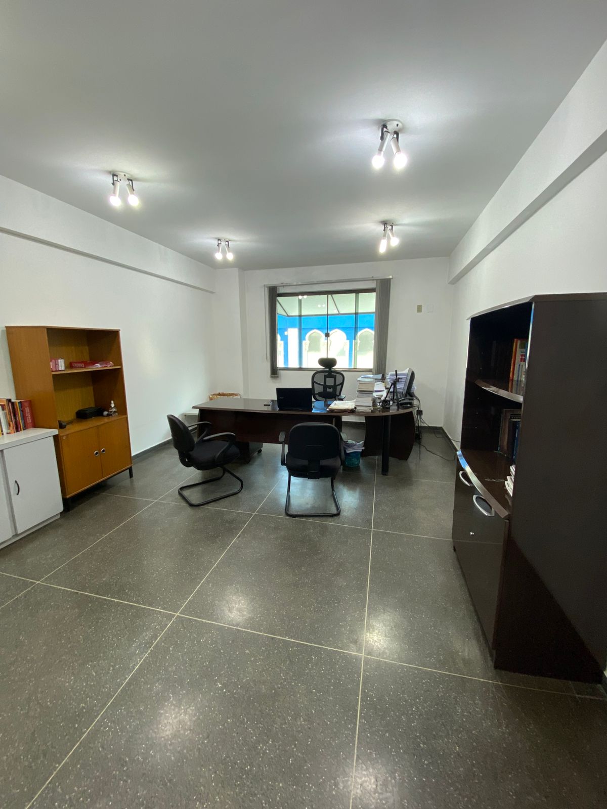 Foto da sala do Dr. Neto